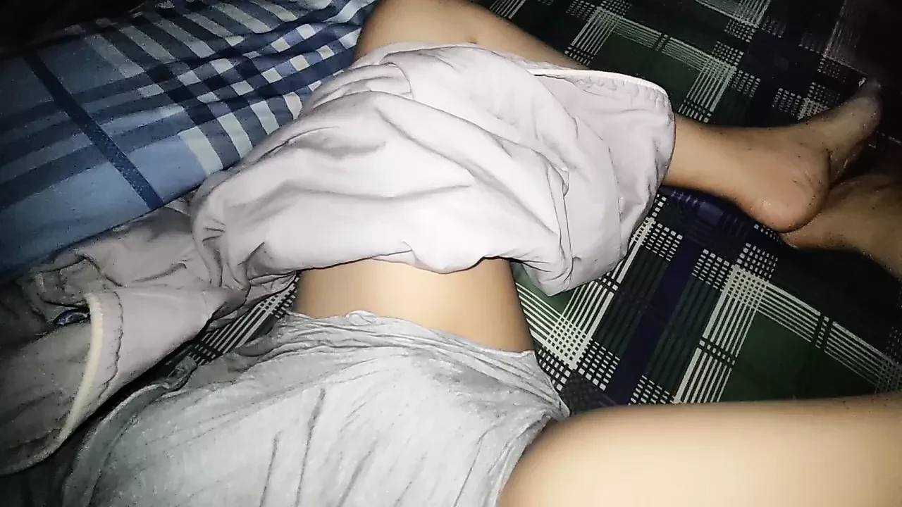 I Don’t Know What My Step Sister Did When She Came To My Room And Her Pants Were Wet