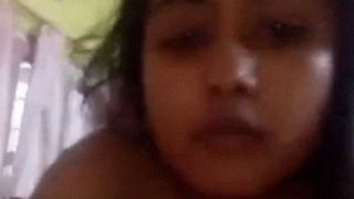 Assam Boro Cewek Sange Kirim Video Selfie Telanjang.