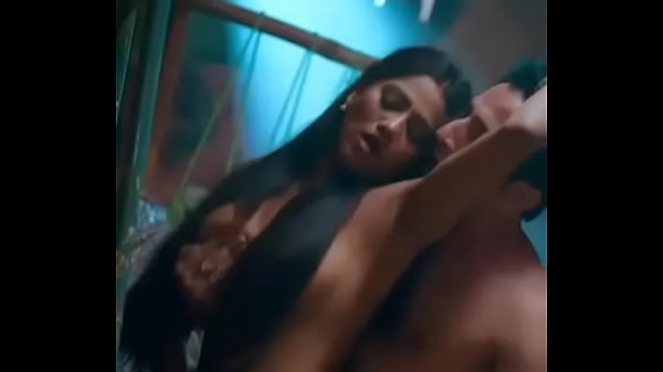 Cewek Desi India Lagi Manjain Pacarnya, Bikin Suasana Makin Panas Dan Basah.