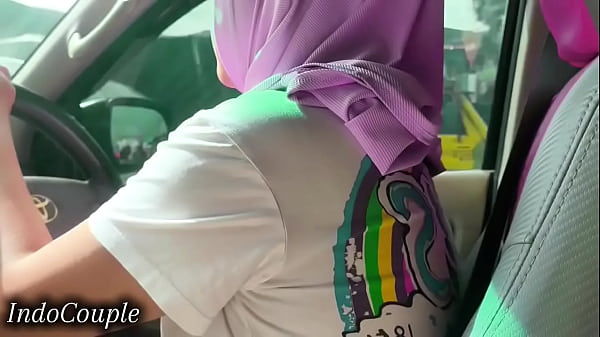 Ibu Berhijab Lagi Nyetir Sambil Ngewe Pacar Di Jakarta, Video Viral Bikin Panas