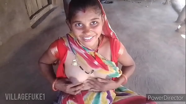 Radha Bhabhi Lagao Gaon Mein Chudai Ka Maza