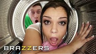 Brazzers – Cewek-cewek Macet Situasi Seru Berujung Ngentot Panas Di Kompilasi Bintang Paling Hot