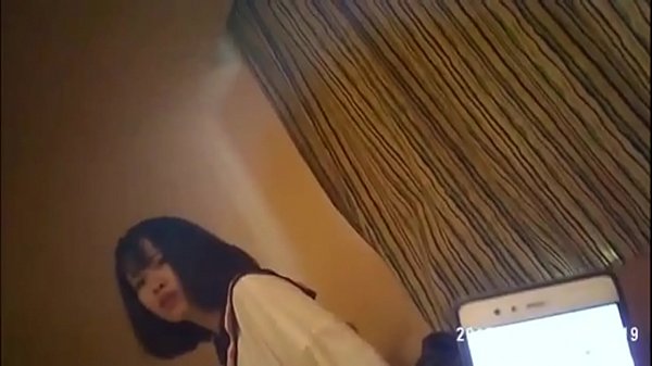 Tonton Cewek Cina Dengan Buah Dada Super Besar Bikin Ngaceng!