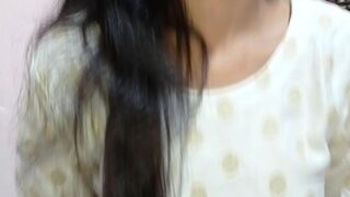 Cowok Punjabi Ngisi Memek Ibu Tirinya Sampe Penuh