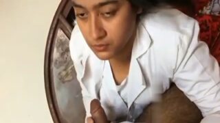 Desi Cewek Dhaka Ngencrotin Mulut Temennya Pas Syuting Bokep
