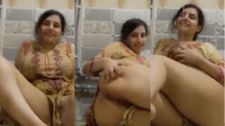 Gadis Pakistan Montok Telanjang Di Kamar Mandi, Memamerkan Lubang Pantatnya Yang Basah