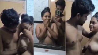 Mampus Ngintipin Doi Mandi, Sange Berat Sama Toket Gede Pacar.