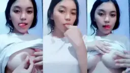 Toket Putih Montok Kak Laras Tiktokers Seksi Bikin Ngiler