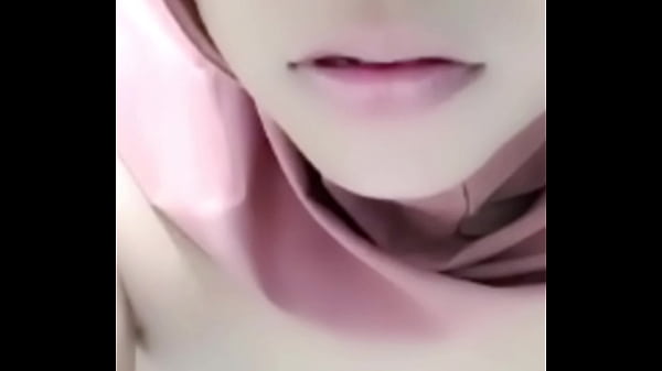 Memeh Gatel Pengen Dimasukin Kontol, Siapin Lubangnya Biar Makin Basah.
