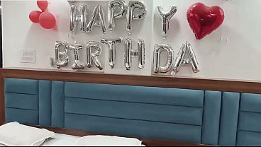 Bhabhi Ultah Kasih Kejutan Buat Adik Ipar, Ngasih Lubang Memek Sebagai Kado.