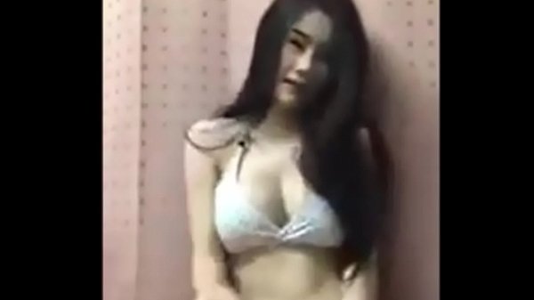 Asiática Goyang Panas Di Live Stream Fb Bikin Makin Tegang