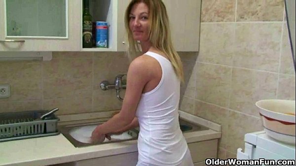 Ibu Buat Video Coli Di Rumah Sendiri