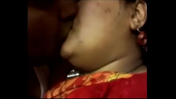 Desi Aunty, Siap Digoyang Di Ranjang Panas