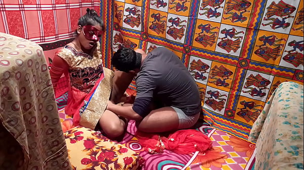 Nikmatnya Ngewe Brutal Suami India Sama Bini Desi Yang Lagi Horny.