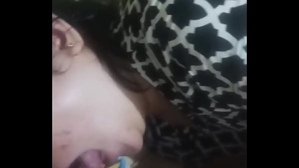 Bokep Indonesia Ketemu Mantan Pas Malam Tahun Baru, Langsung Crot Di Depan Mantan.