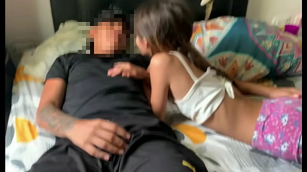 Hermanastra Kepengen Ngentot Sama Kakak Tiri Pas Ortu Tiri Lagi Gak Di Rumah – Cerita Lengkap Bokep