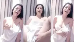 Rosalinda Colmek Sambil Mendesah, Ahhh, Nikmat Banget Bikin Ngilu