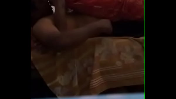 Desi Istri Di Atas, Nunggingin Biar Makin Dalem