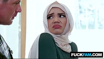 Ngentot Pertama Kali Cewek Hijab Manis Bareng Tukang Ledeng, Jason Sarcinelli & Naudi Nala Bikin Muncrat