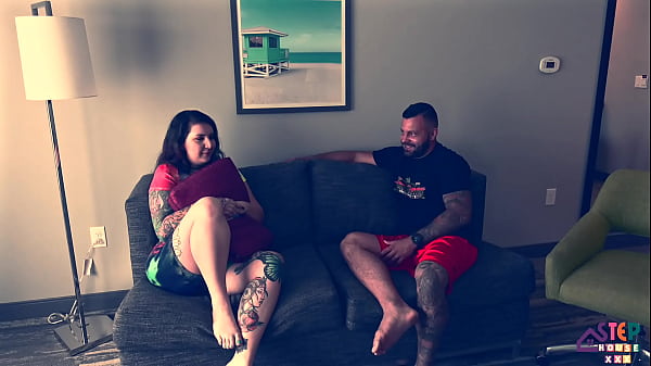 Ngentot Misionaris Sama Kakak Tiri Amatir, Mulus Banget
