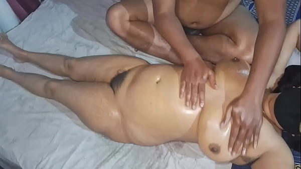 Bikin Mampus! Bhabhi India Nge-massage Bugil Penuh, Bikin Kamu Ngeluap