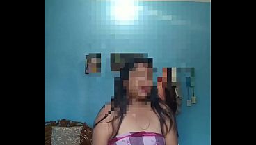 Video Stepmom Desi India Genit Buka Aurat, Ajak Ngentot Di Awal.