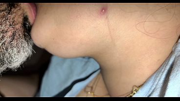 نيك وسكس عربي ساخن – فحل سعودي يخون زوجته مع خدامة تونسية ومص زب جامد