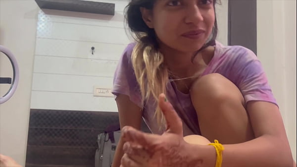 Desi Cewek Ngacir, Jari Step Brother Ngerogoh Dalem Bolongannya Sampe Basah Kuyup